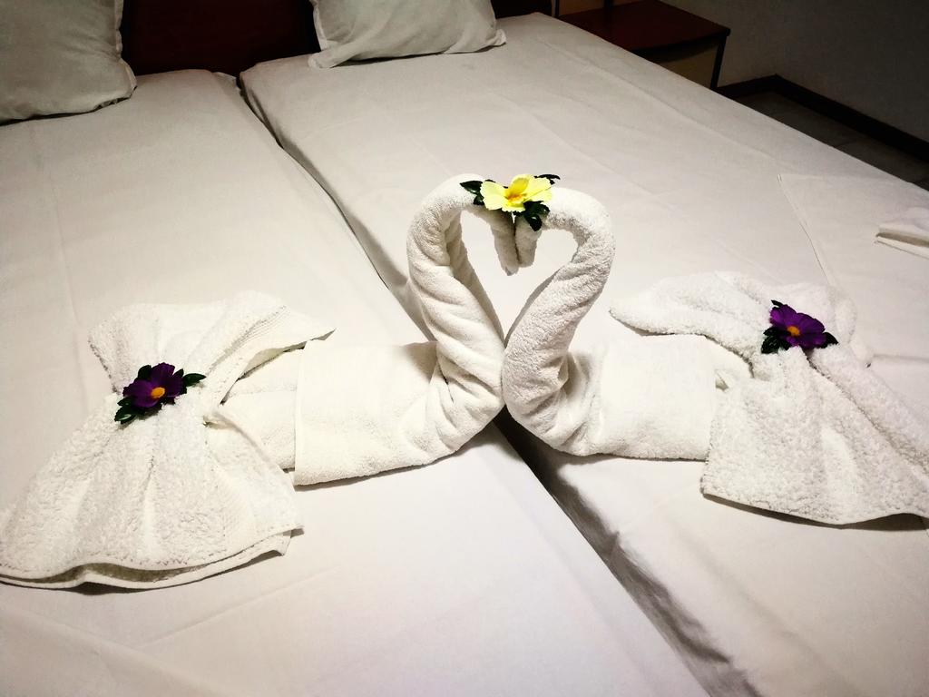 Нощувка на човек в хотел Ванини, Несебър - Снимка 8