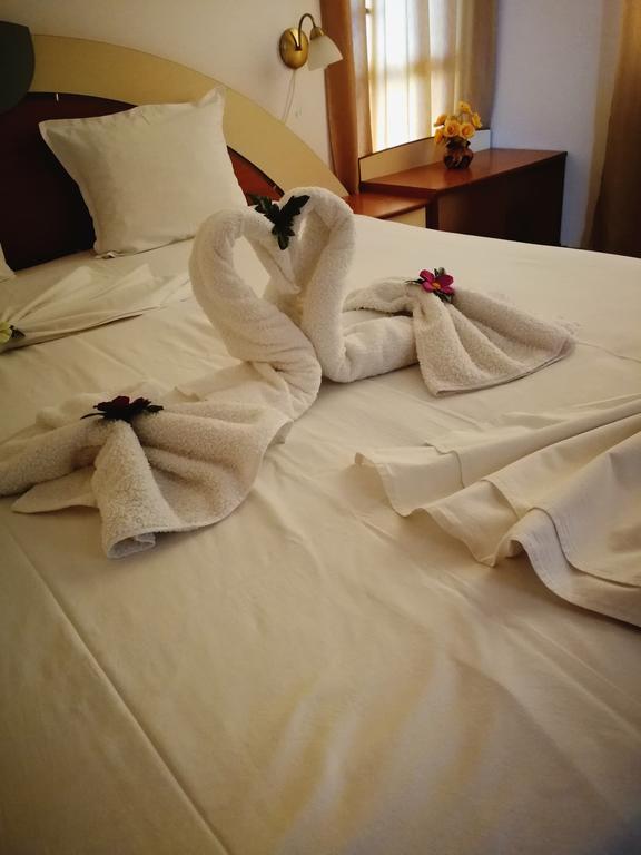 Нощувка на човек в хотел Ванини, Несебър - Снимка 26