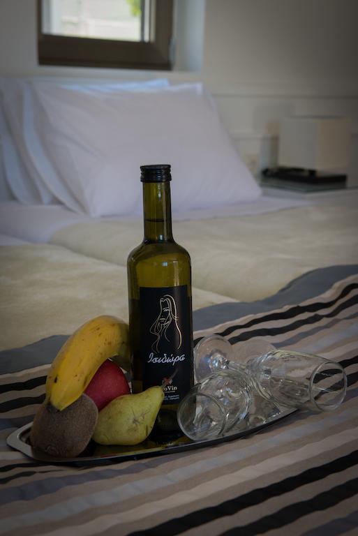 Септември на първа линия в 4- звезден хотел - Нощувка със закуска + басейн от хотел Mantinia Bay**** в Микри Мантиния, Гърция! - Снимка 9