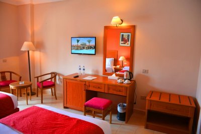 Hawaii Riviera Aqua Park Resort - Снимка 3