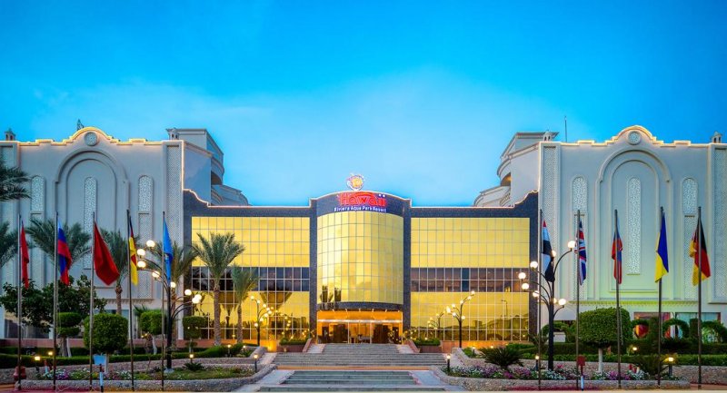 Hawaii Riviera Aqua Park Resort - Снимка 0