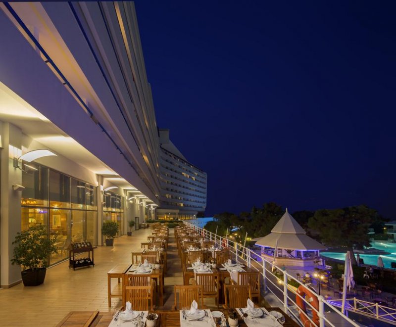 Titanic Beach Lara - Снимка 1