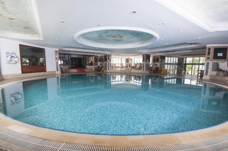 Isis Hotel & Spa - Снимка 7