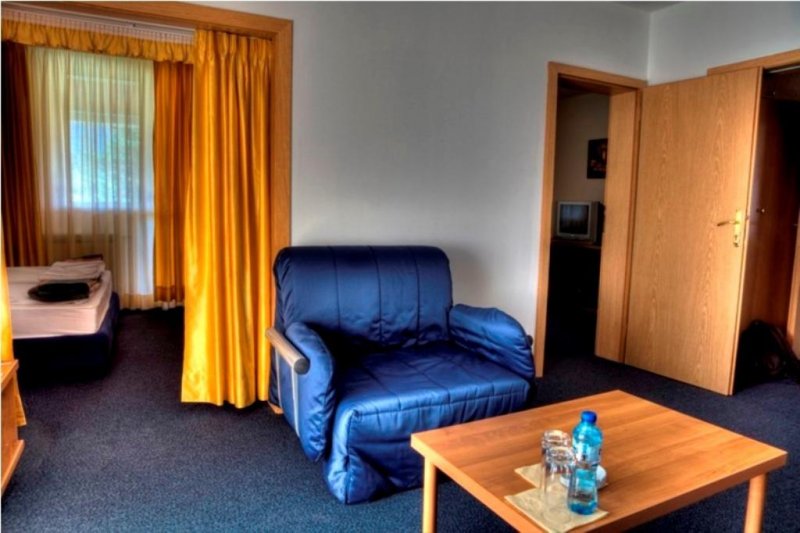 Хотел Луч - Снимка 3