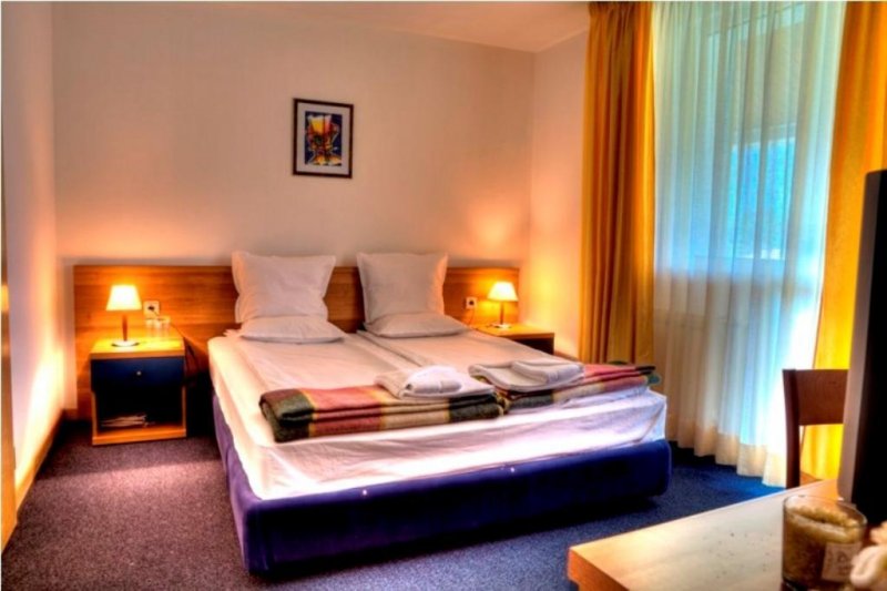 Хотел Луч - Снимка 10