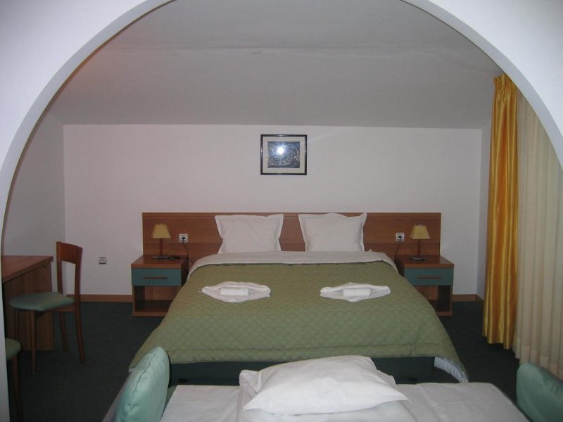 Хотел Луч - Снимка 2