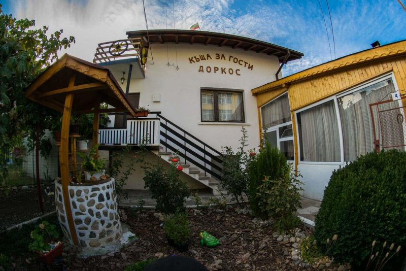 Къща за гости Доркос - Снимка 1