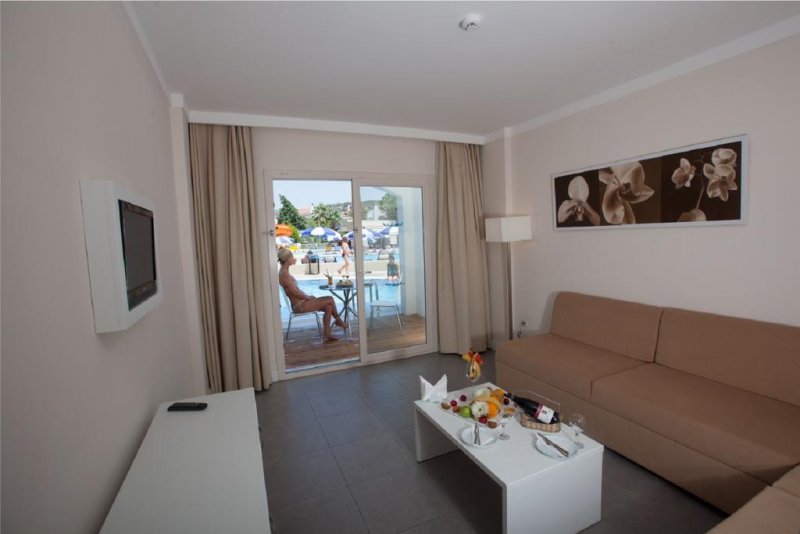 Batihan Beach Resort & Spa - Снимка 9