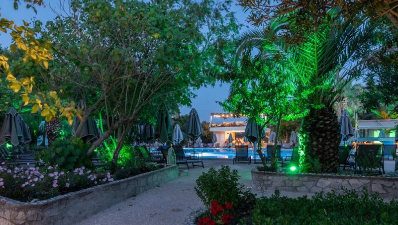  Poseidon Resort  - Снимка 2
