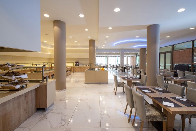  Poseidon Resort  - Снимка 2