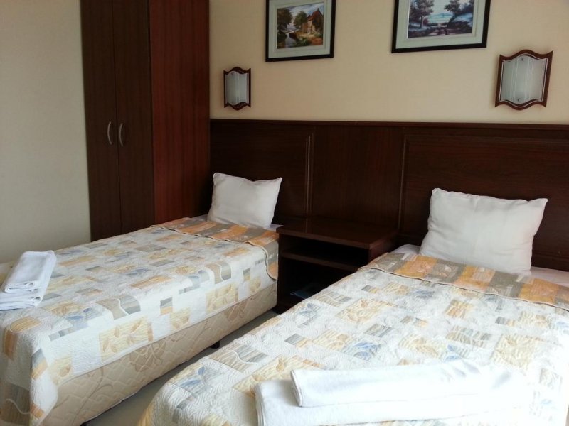 Хотел Голдън Плейс - Снимка 3