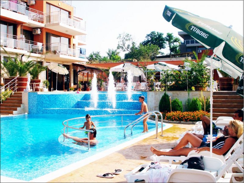 Хотел Голдън Плейс - Снимка 7