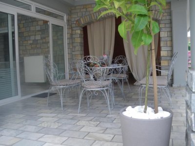 Ouzas Hotel - Снимка 6