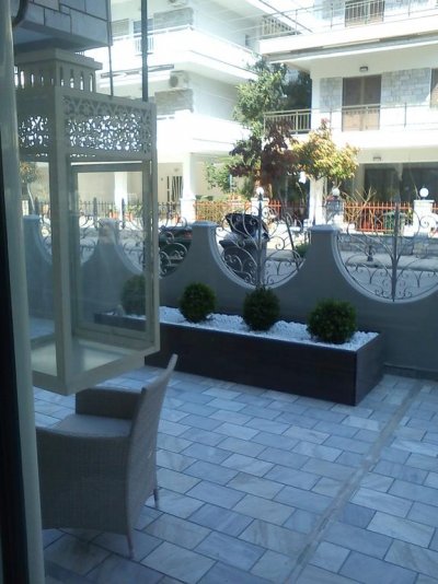 Ouzas Hotel - Снимка 7