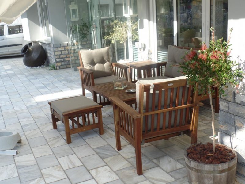 Ouzas Hotel - Снимка 4