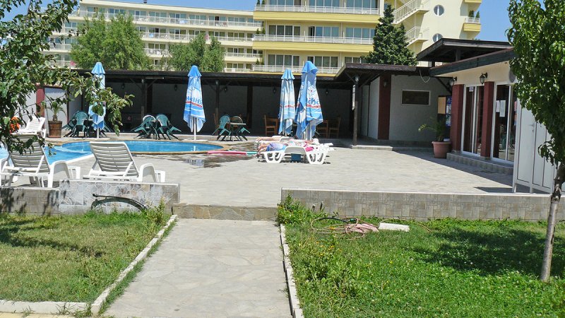 Апартхотел Палм Корт Крим - Снимка 2