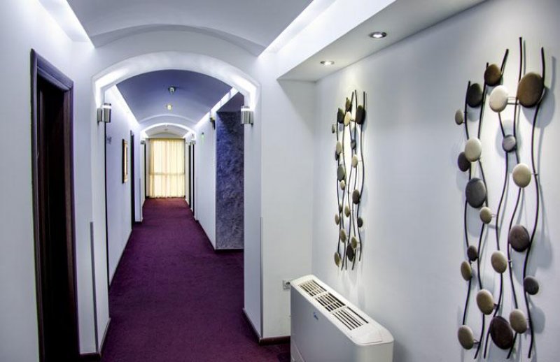 Hotel Continental - Снимка 4