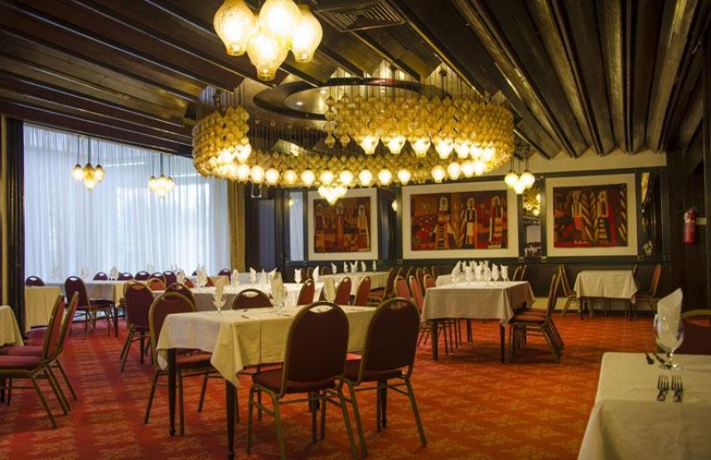 Hotel Continental - Снимка 1