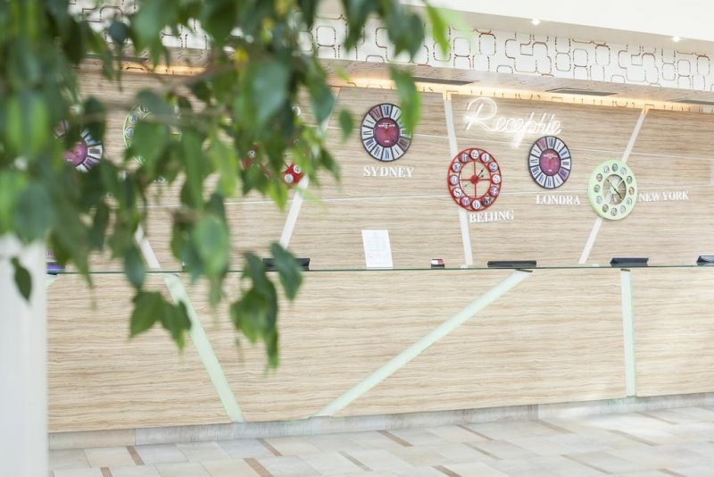 RIN Grand Hotel - Снимка 9