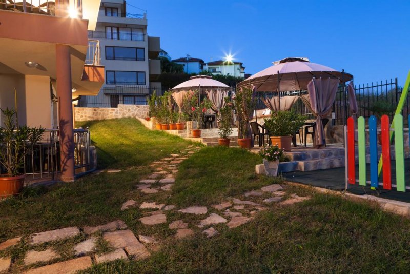 Комплекс Ла Мер - Снимка 4