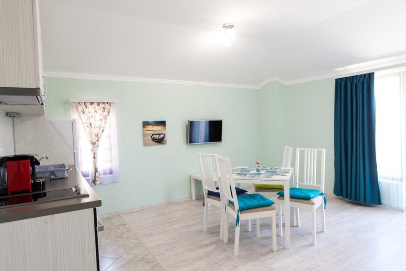 Комплекс Ла Мер - Снимка 8