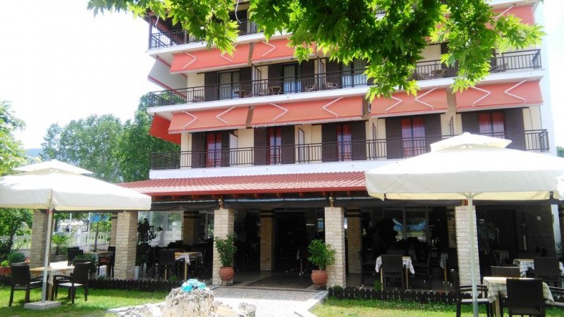 Hotel Lefkes - Снимка 10