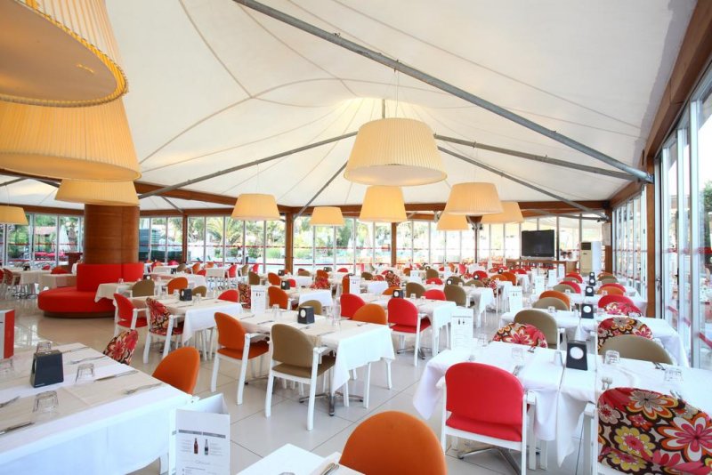 The Magnific Hotel - Снимка 4