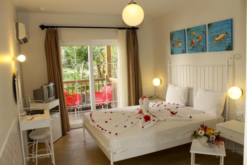 The Magnific Hotel - Снимка 8