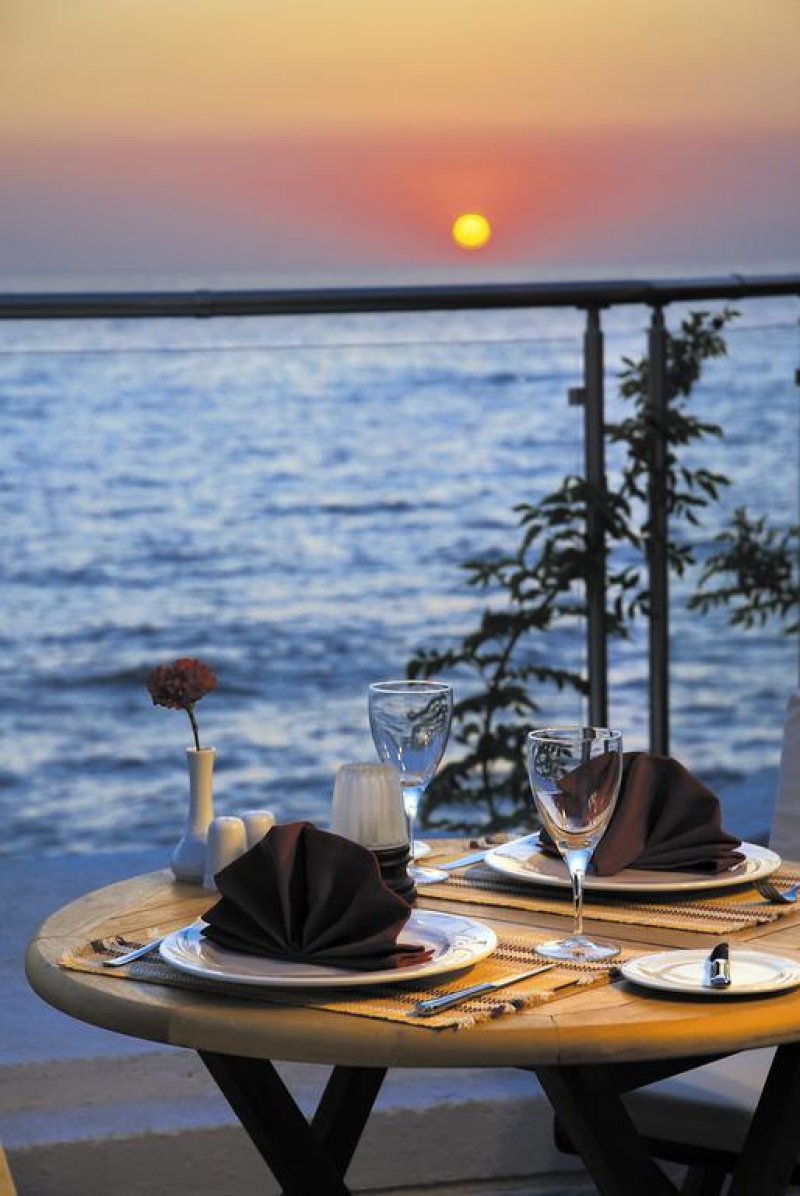 Korumar Hotel Deluxe - Снимка 2