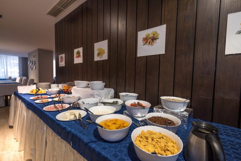 Апартхотел Аспен - Снимка 2