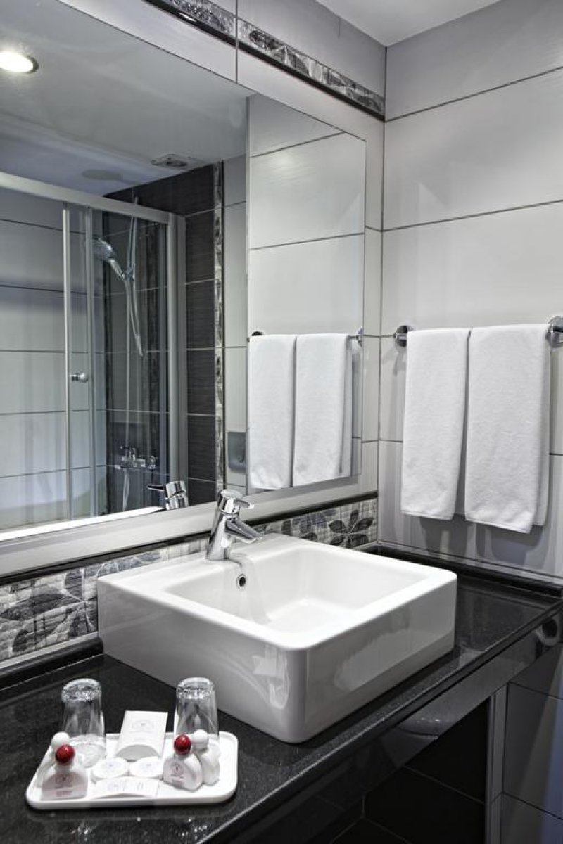 Grand Halich Hotel - Снимка 4