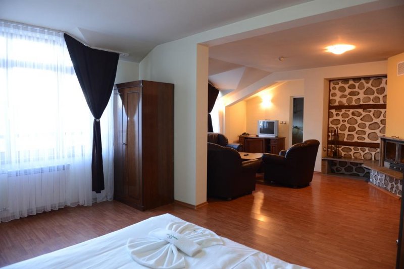 Хотел Холидей Груп - Снимка 9