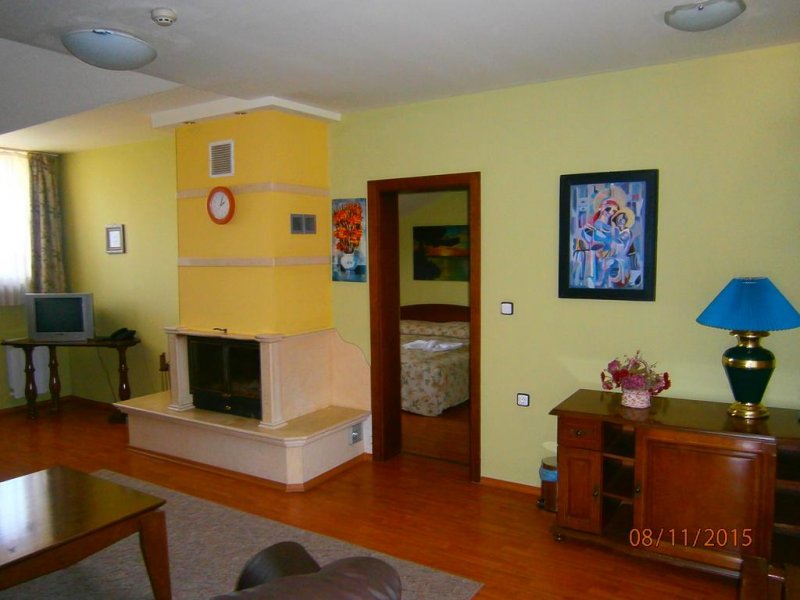 Хотел Холидей Груп - Снимка 8