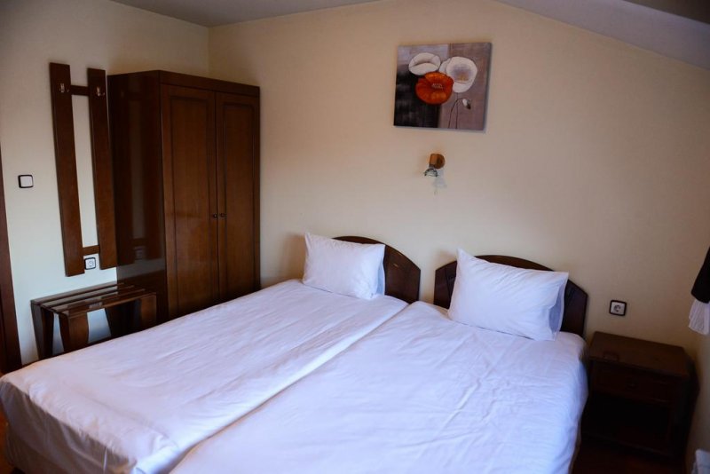 Хотел Холидей Груп - Снимка 10