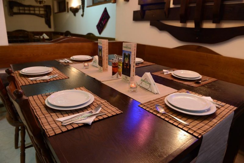 Хотел Холидей Груп - Снимка 9