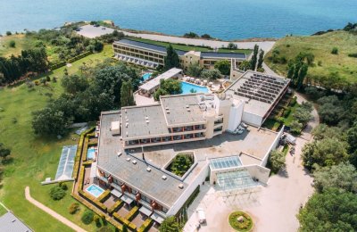 Alexander Beach Hotel & Spa - Снимка 1