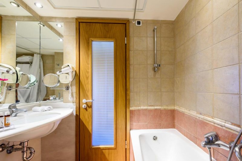 Alexander Beach Hotel & Spa - Снимка 2