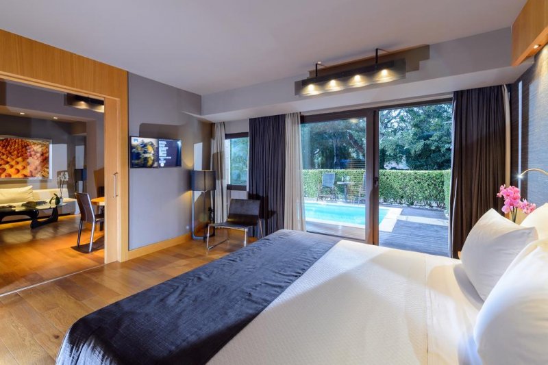 Alexander Beach Hotel & Spa - Снимка 10