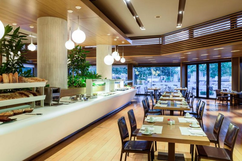 Alexander Beach Hotel & Spa - Снимка 7