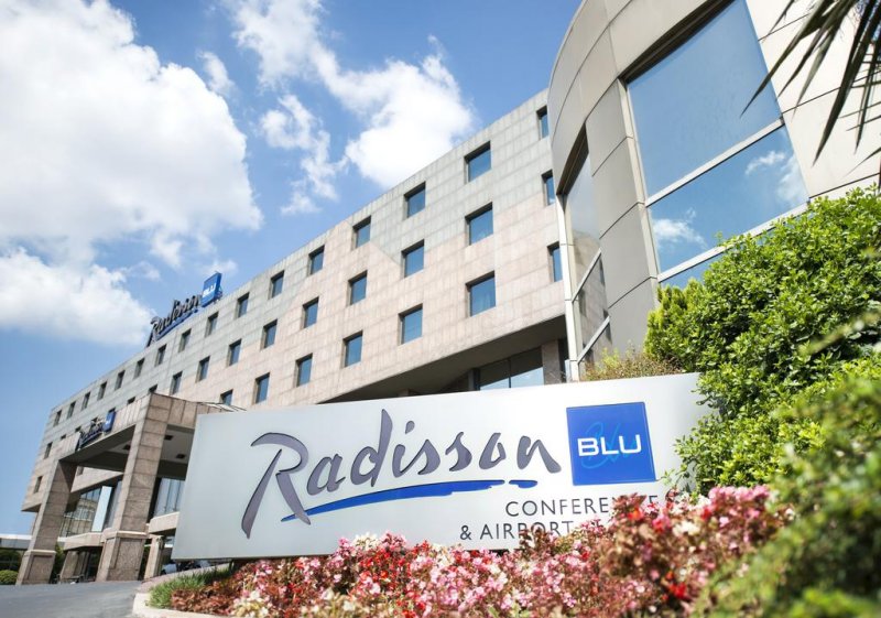Radisson Blu Conference & Airport Hotel Istanbul - Снимка 0