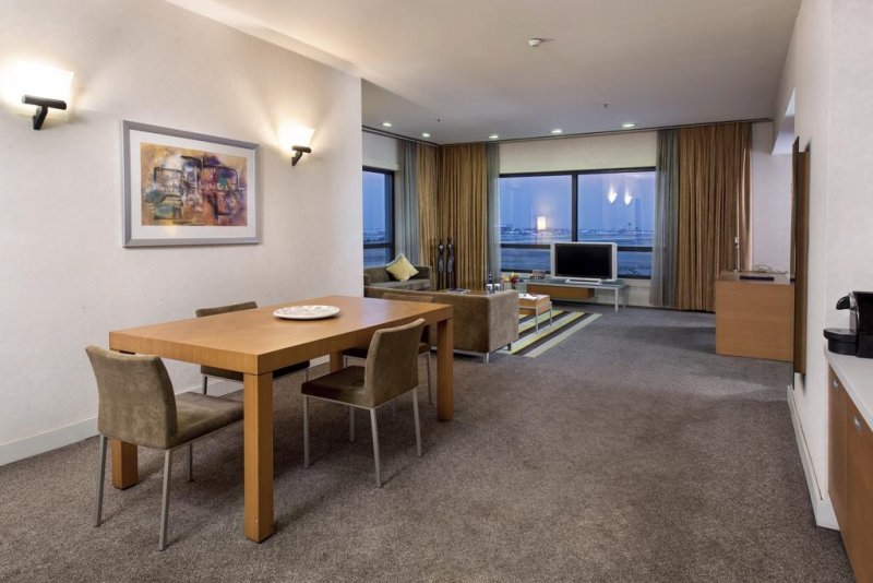 Radisson Blu Conference & Airport Hotel Istanbul - Снимка 11