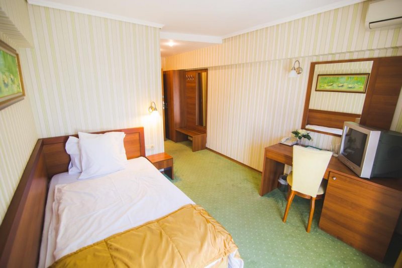 Комплекс Борова гора - Снимка 11