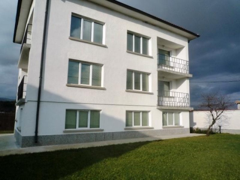 Бялата къща - Снимка 2