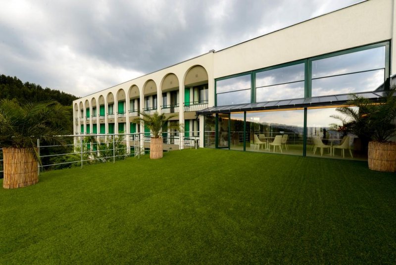 Хотел Света Гора  - Снимка 0