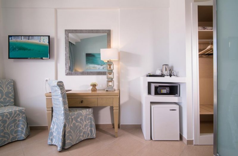 Flegra Palace - Снимка 3