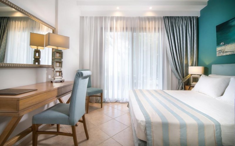 Flegra Palace - Снимка 2