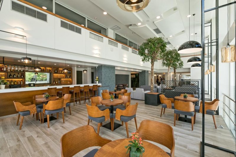 The Stanley - Снимка 2
