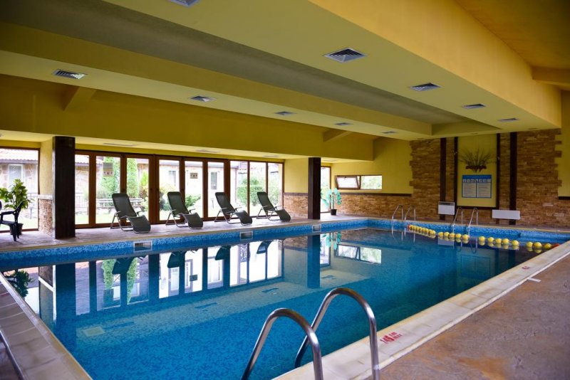 Комплекс Божурленд - Снимка 10