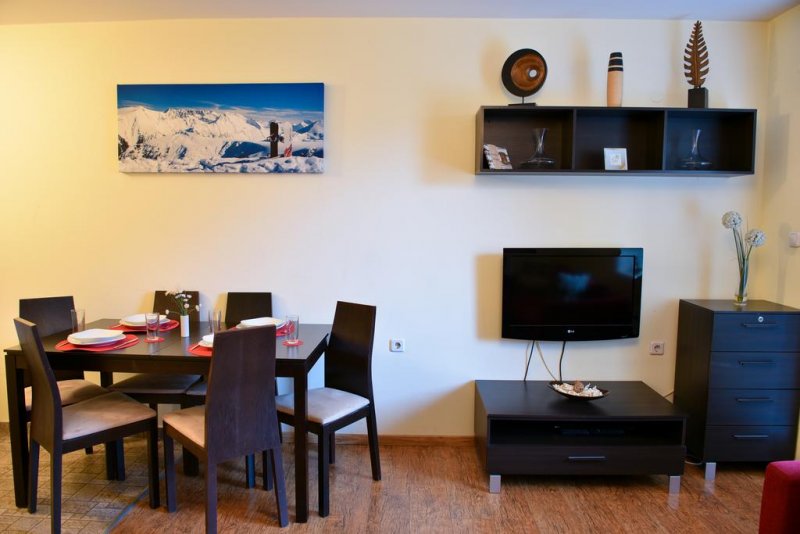 Комплекс Божурленд - Снимка 8