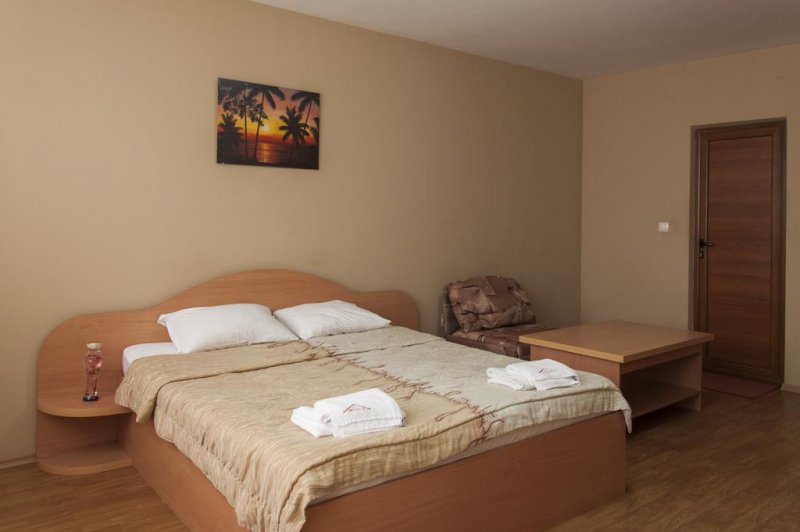 Семеен хотел Пауталия - Снимка 2